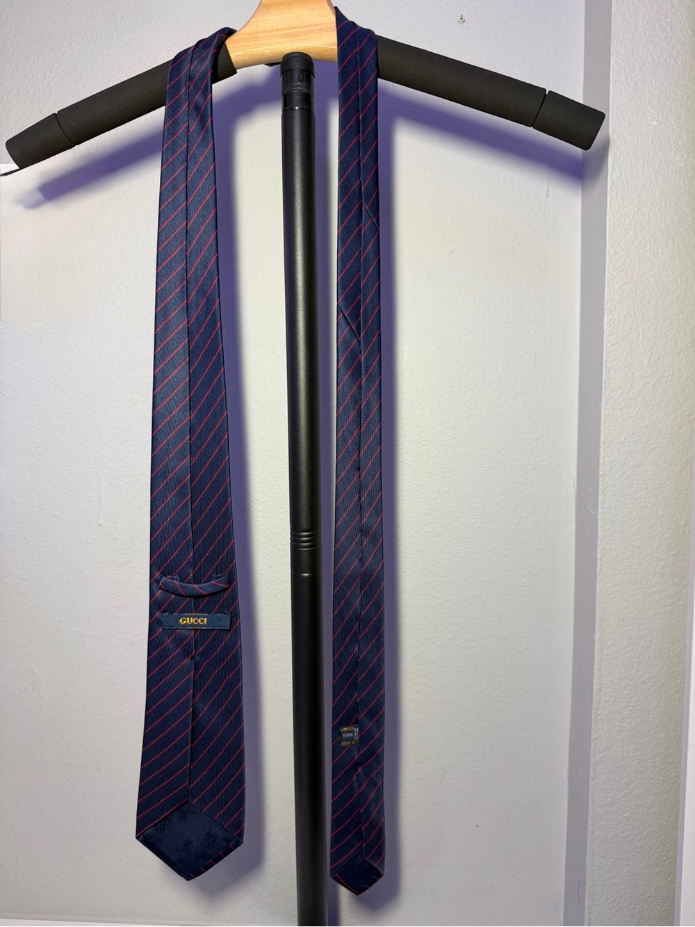 Gucci Navy Tie with Red Diagonal Stripe - Picture 11 of 12